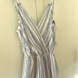 American Eagle romper size M